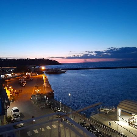 Monolocale Nonna Elena Apartamento Procida Exterior foto